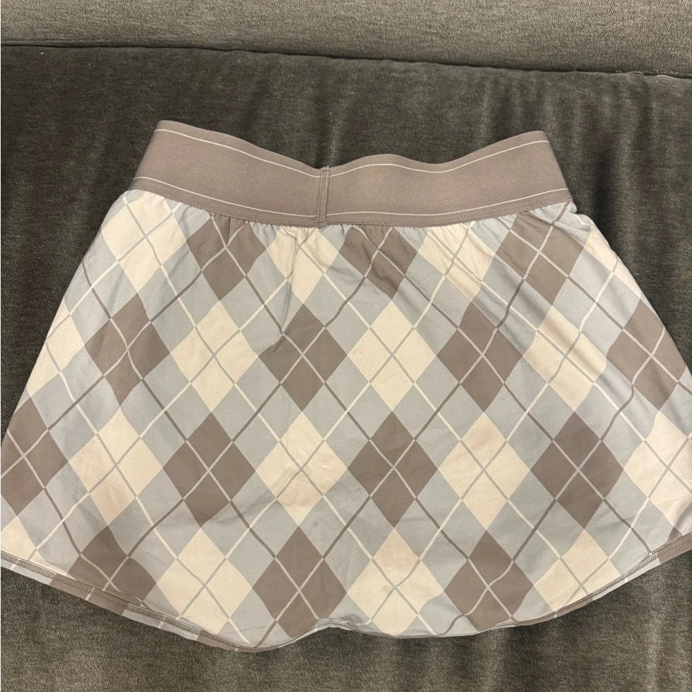 ALO Yoga Tan and Gray Athletic Skirt